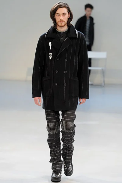 Look 10